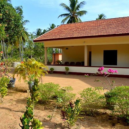 Yaswi Guest House Passikudah 外观 照片