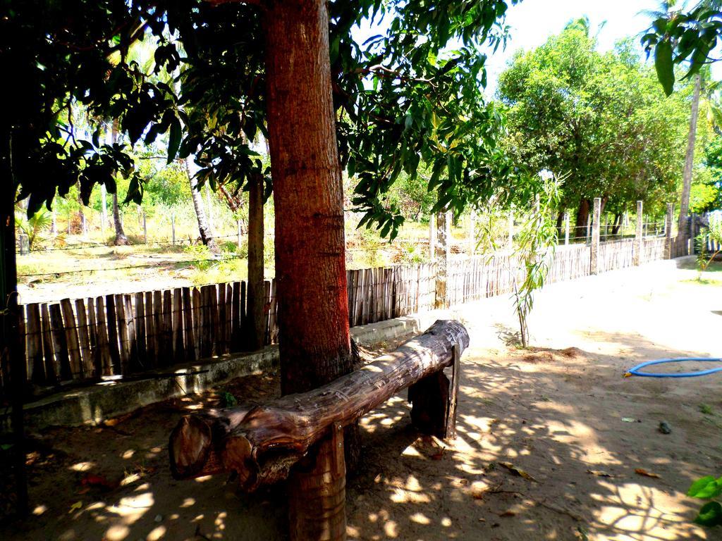 Yaswi Guest House Passikudah 外观 照片